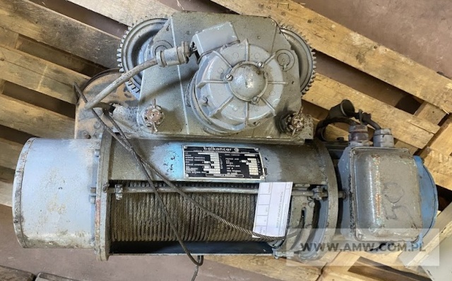 Wciągnik elektryczny 11T10236 (udźwig 500 kg, moc silnika 0,75 kW) 