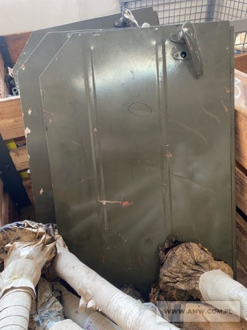 Części zamienne do samochodu STAR 660 - pakiet zawierający 12 poz. asort. (wg oddzielnego wykazu), w tym m.in.: cylinder hamulca A27-44-40X - 9 szt.. drzwi lewe N66-E3-07-00 - 3 szt... filtr oleju bocznikowy KPL G-153.00.00 - 93 szt.. głowica 4421-9-004-1 - 279 szt. itp. 
