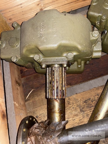 Części zamienne do samochodu STAR 660 - pakiet zawierający 10 poz. asort. (wg oddzielnego wykazu), w tym m.in.: mechanizm różnicowy 408.27.249 - 6 szt.. półoś z przegubami prawa A66.29.14X - 15 szt.. resor przedni A66.14.01X - 21 szt. itp. 