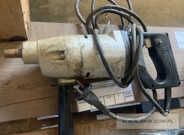 Narzędzia warsztatowe (8 szt.) - pakiet zawierający 8 poz. asort. (wg oddzielnego wykazu), w tym: spawarka transformatorowa BESTERKA 2100 BESTER - 1 szt.. wiertarki elektryczne CELMA PRCB 10 IIX - 3 szt.. wiertarka ręczna elektryczna PRCB 13 II - 2 szt.. wiertarka udarowa BOSCH PSB 600 - 1 szt.. wiertarka udarowa STERN ID13DN - 1 szt. 