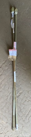 Części zamienne do samochodu LUBLIN i akcesoria - pakiet zawierający 65 poz. asort. (wg oddzielnego wykazu), w tym m.in.: bęben hamulcowy 303501075 - 35 szt.. narożnik zderzaka tylnego 793444305 - 62 szt.. nagrzewnica wnętrza 779055213 - 8 szt.. świeca zapłonowa M-50 - 107 szt. itp. 