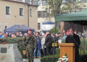 AMW na obchodach 75 rocznicy pierwszego zrzutu 