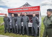 AMW oficjalnym patronem F-16 Tiger Demo Team - zdjęcie 4 
