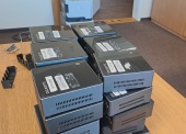 Sprzęt informatyczny - pakiet zawierający 39 poz. asort. (wg oddzielnego wykazu), w tym: komputery i notebooki różnego typu (bez dysków twardych) 