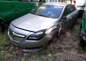 Samochód osobowy OPEL INSIGNIA COSMO 1.6T ECOTEC (powypadkowy, rozbity lewy przód samochodu oraz uszkodzony tylny zderzak) 