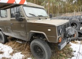Samochód ciężarowo-osobowy wysokiej mobilności HONKER 2324 