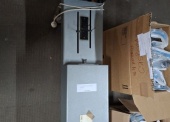 Sprzęt medyczny - pakiet zawierający 15 poz. asort. (wg oddzielnego wykazu), w tym m.in.: audiometr, defibrylator, lampa sollux, pompa infuzyjna, butelki itp. 