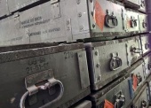 Skrzynie drewniane różne (306 szt.) - pakiet zawierający 12 poz. asort. (wg oddzielnego wykazu), w tym m.in.: skrzynie drewniane do moździerzy, skrzynie do petard itp. 