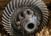 Części zamienne do samochodu STAR 660 - pakiet zawierający 10 poz. asort. (wg oddzielnego wykazu), w tym m.in.: mechanizm różnicowy 408.27.249 - 6 szt.. półoś z przegubami prawa A66.29.14X - 15 szt.. resor przedni A66.14.01X - 21 szt. itp. 