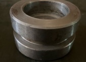 Części zamienne do podnośników typu żuraw (454 szt.) - pakiet zawierający 52 poz. asort. (wg oddzielnego wykazu), w tym m.in.: cylinder hydrauliczny ZSH-6 212-108-00 - 7 szt.. silnik hydrauliczny M2C 1613B8C21D - 1 szt.. rozrusznik elektromagnetyczny - 1 szt.. pokrywa zbiornika  6S-1-41-210-504-01 - 34 szt.. szczęki hamulca różne - 30 szt. itp. 